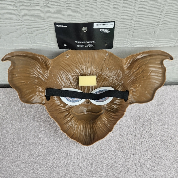Spirit Halloween Gremlins Gizmo Half Mask Adult OS Plastic 2022 Brown Cosplay - Picture 6 of 12